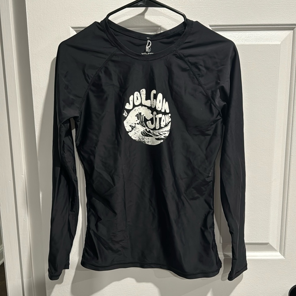 Volcom surf shirt